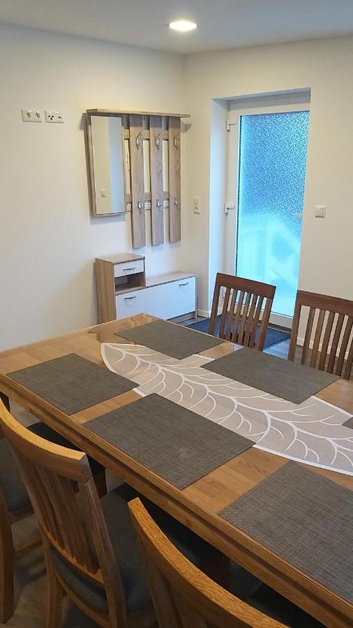 Feworeinel Mit 2 Schlafzimmern Apartment